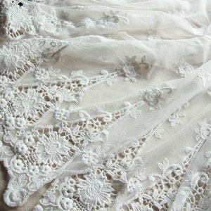 Rose Lace Fabric Off White/Black Tulle Cotton Floral Embroidered Fabric Soft Bridal Lace Fabric By The Yard