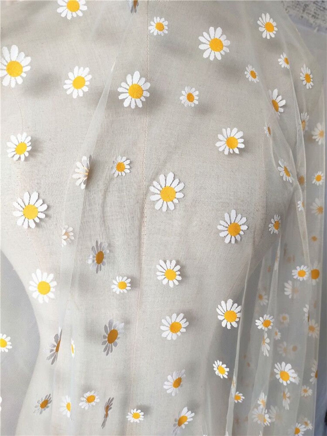white daisy dress