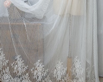 Gestreifte Chantilly-Spitzenstoff Mit Ausgebogten Rändern In Schwarz/Off-Weiß Für Hochzeitsschleier, Tischläufer, Schal, Brautkleid
