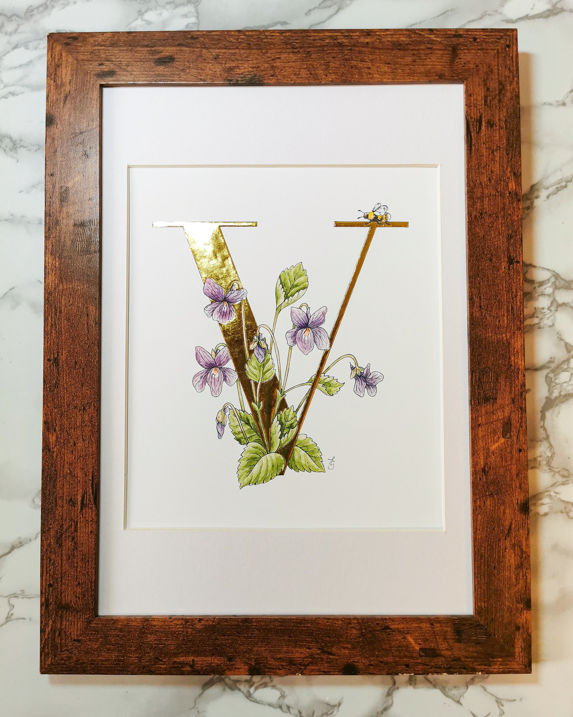 V is for Violet, Fine Art Print With Hand Applied 23.5 Karat Gold Leaf. A  Gold Letter V With Intertwined Violets and a Bumblebee. - Etsy Hong Kong