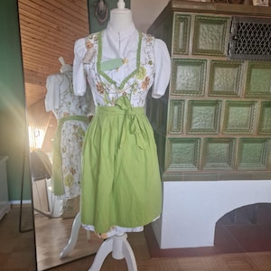 Dirndl, vintage, traditional costume dress, size 40