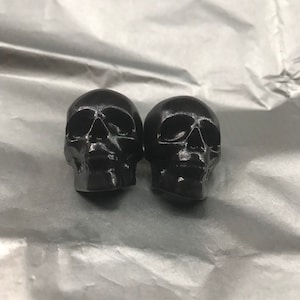 Double skull hair pin