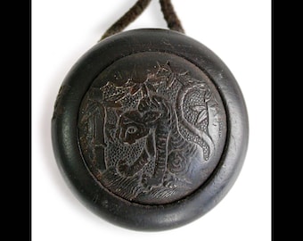 Antique Japanese Carved Tiger Wood Kagamibuta Manju Netsuke