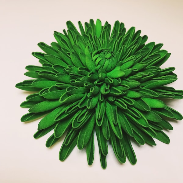 Green realistic flower brooch Green chrysanthemum brooch Silk flower brooch Real touch flowers hair pin Green hair clip Large Flower brooch