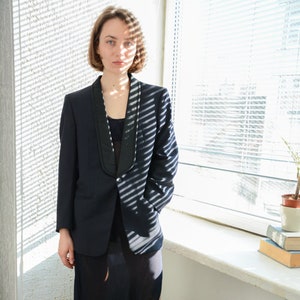 Vintage Navy Blue Wool Blend Blazer Jacket