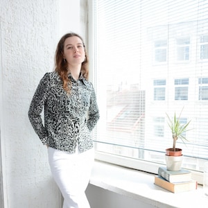 Vintage 80's Grey Animal Print Shirt