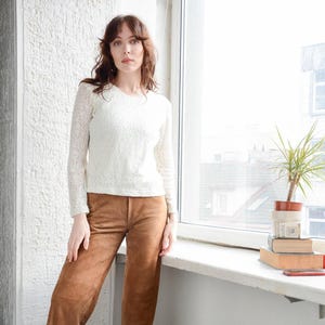 Vintage White Lace Stretchy Top