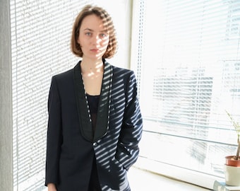 Vintage Navy Blue Wool Blend Blazer Jacket