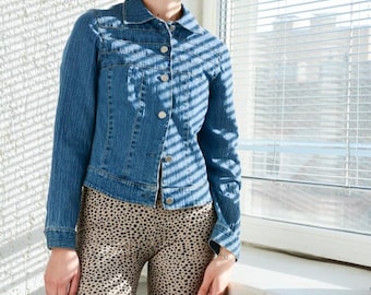 Giacca elasticizzata in denim blu vintage