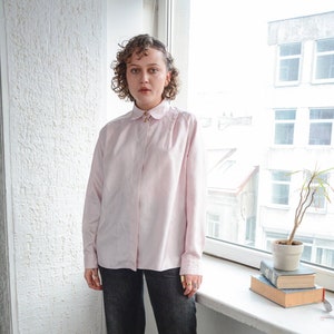 Vintage 70&#39;s Pastel Pink Blouse