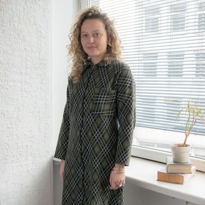 Vintage 80&#39;s Khaki Patterned Long Sleeved Midi Dress
