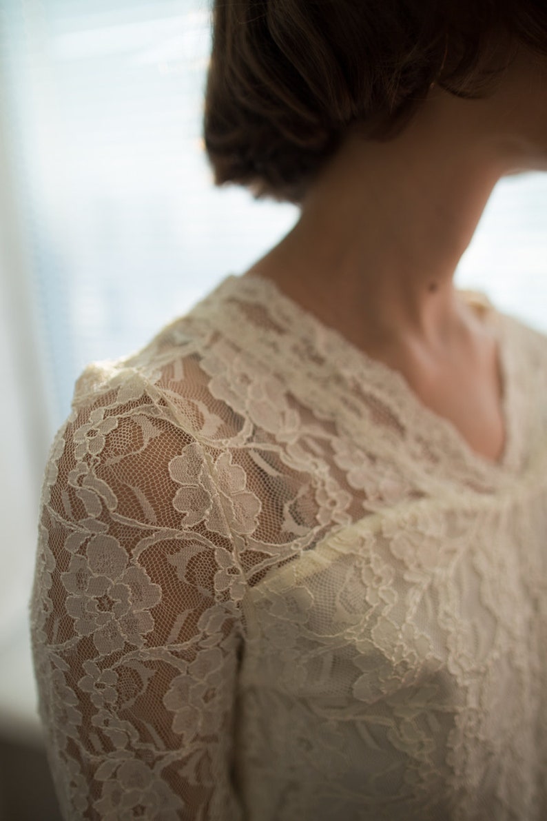 Vintage 80/'s Cream Mini Lace Dress