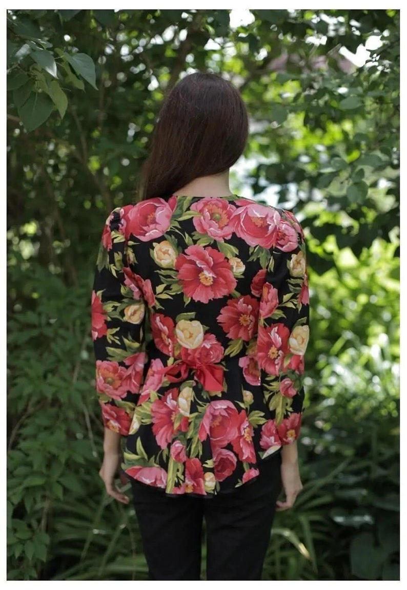 Vintage 80/'s Black Flower Print Long Sleeved Jacket