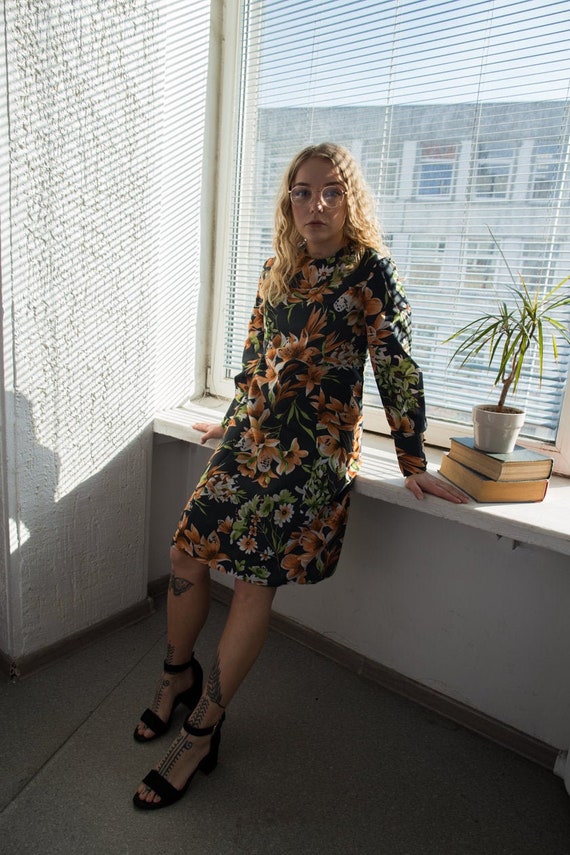 Vintage 70's Black Floral Midi Long Sleeved Dress