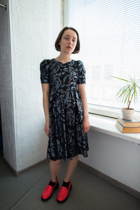 Vintage 70's Black/Silver Puff Sleeved Dress
