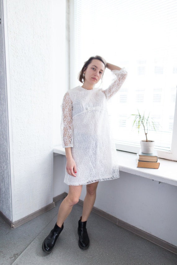 Vintage 60's White Mini Lace Wedding Dress