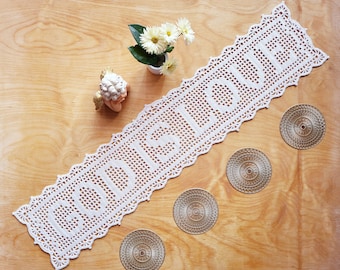Crochet name doily, Personalized family name banner * Heirloom gift, Anniversary / Birthday gifts Baby name sign, boy or girl nursery décor