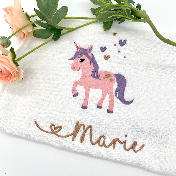 personalisiertes Geschenk Mädchen, Handtuch mit Name, Einhorn, Dino, Ballerina