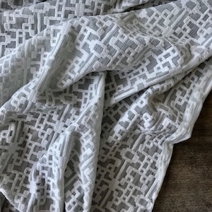 1 meter of elastic lace allover with geometric design - width 1.35 meters - elastic lace fabric - CHANTY lace