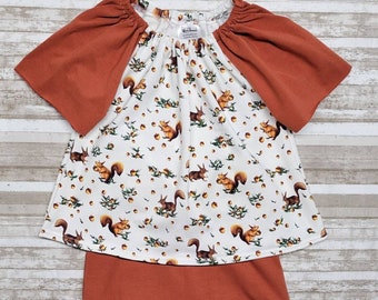 Adorable top de estilo campestre para niña con adorables animales del bosque y flores, con pantalones cortos a juego. Conjunto de verano para bebés, niñas pequeñas y niñas.