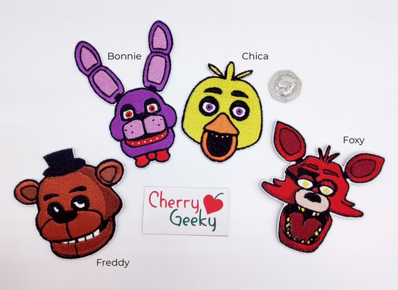  Five Nights at Freddy's - Foxy Camera Wall Poster with Push  Pins : Everything Else