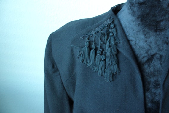 Vintage 1940s Tailored Wool Jacket with Shoulder … - image 4
