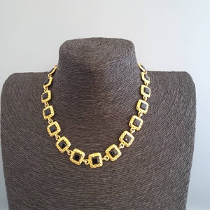 Vintage 1980s designer style square yellow gold tone square cushion pattern chain links with black enamel necklace collar