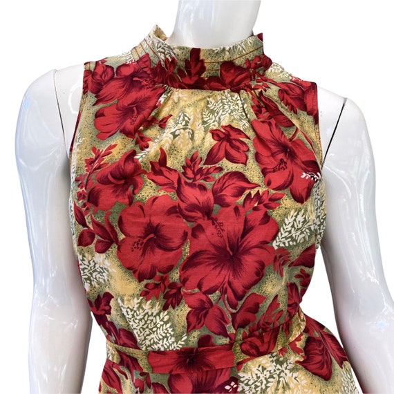 50s 60s Vintage Red and Yellow Hibiscus Belted Sl… - image 8