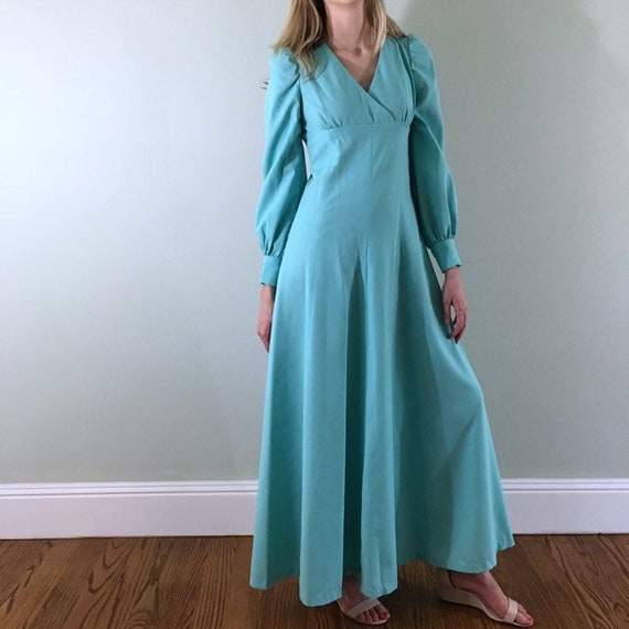 maxi dress no sleeves