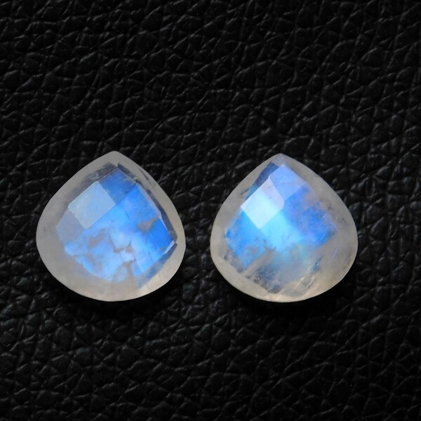 Bralite AAA +++, ca. passende paar erstaunliche schöne blaue auffällig, Regenbogen Mondstein, Chaker geschnitten, Herzform, Größe14x14MM kalibriert 14.00Cts