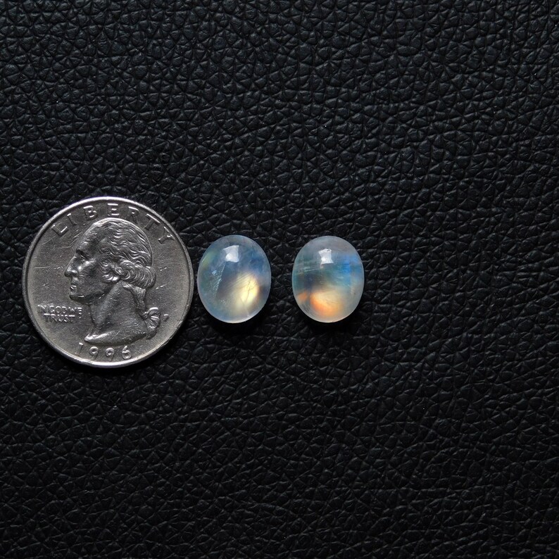 Oval Shape 100/% Natural AAA+++ Rainbow Moonstone Cabochon Gemstone Size 12x10x6MM Weight 13.40Cts Designer Cabochon Rainbow flashy