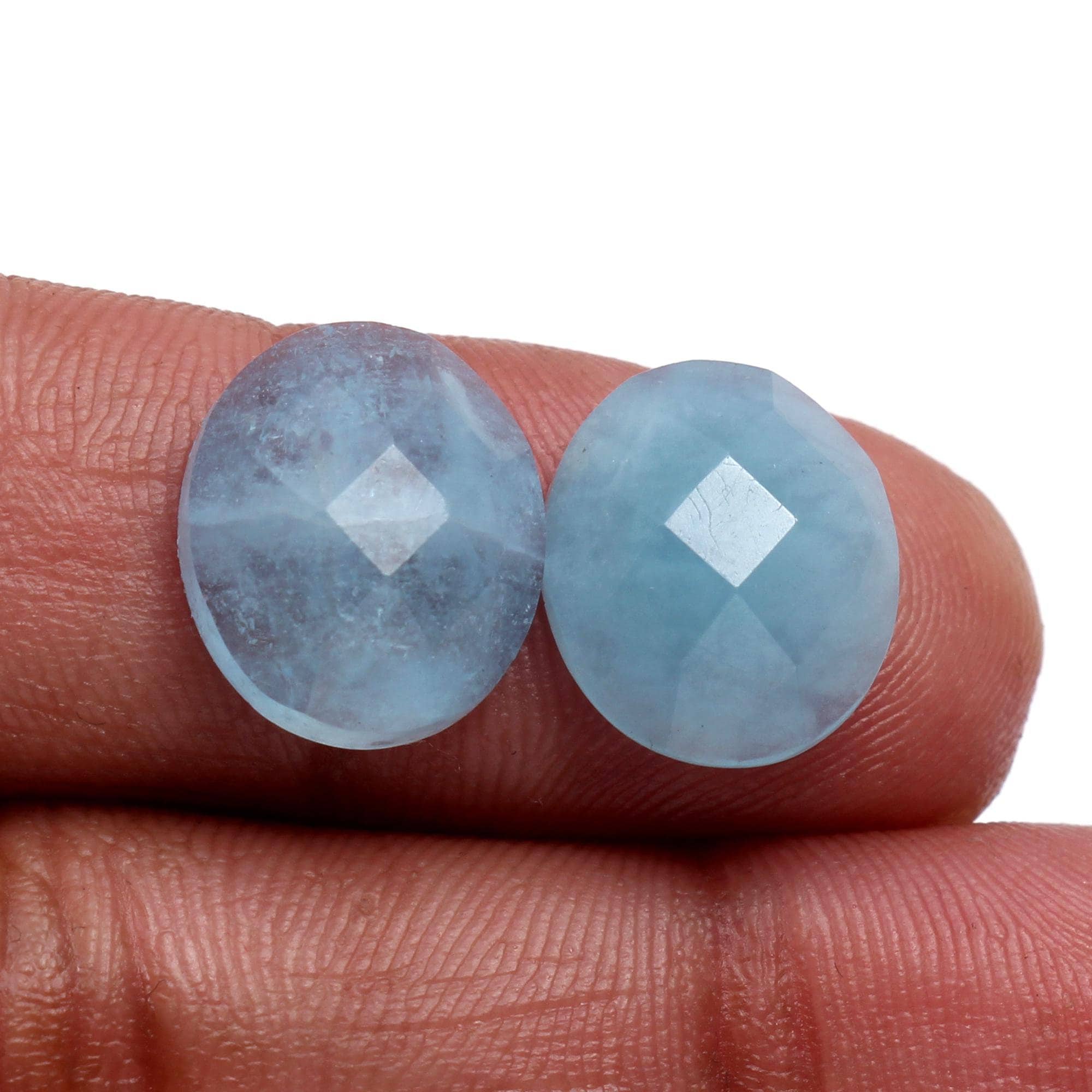 AAA+++ チャッカーカットアクアマリン、おおよそのマッチングペア(2個