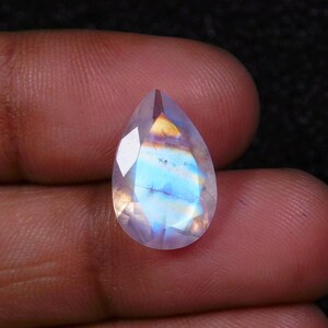Top Grade Rainbow Moonstone Gemstone Faceted Cut,Awesome Designer Multi Flashy Rainbow,Pear Shape,Size15x10MM Calibrated,4.00Carat.