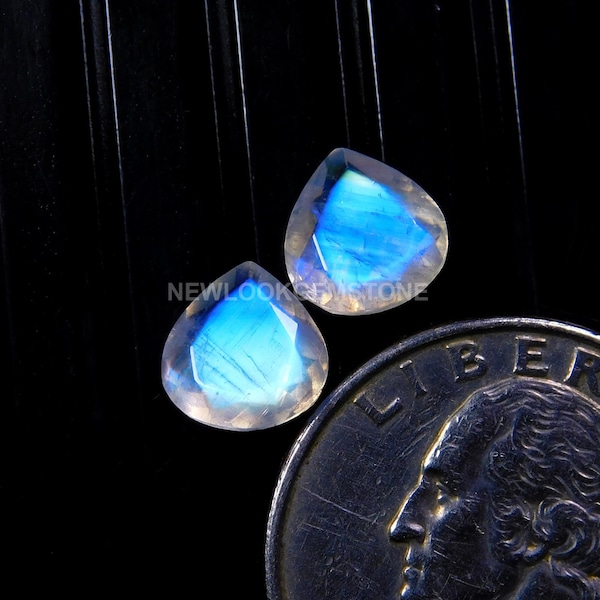 Super Top Regenbogen Mondstein,Ca. passendes Paar,100%Natural Beautiful Blue Flashy,Facettiert Schliff,Herz Form,Größe8x8MM kalibriert,3.00Carat