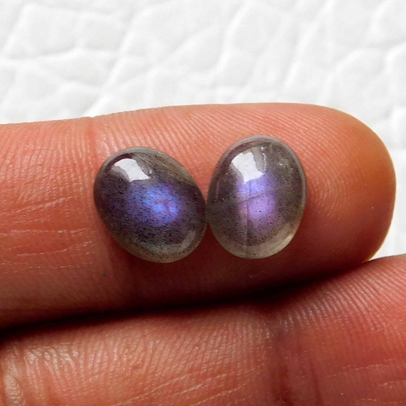 AAA+++Labradorite Cabochon,Approx Matching Pair Awesome Beautiful Purple Flashy,Oval Shape,Size10x8MM Calibrated 7.00Cts Ear Ring Stone