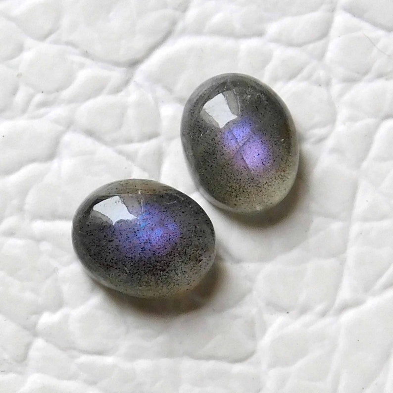 AAA+++Labradorite Cabochon,Approx Matching Pair Awesome Beautiful Purple Flashy,Oval Shape,Size10x8MM Calibrated 7.00Cts Ear Ring Stone