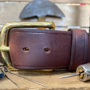 Mens Leather Belt, English Made, Hand Made, Bespoke.  1 1/2&quot; Chocolate Brown  Brass West End Buckle