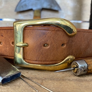 Mens Leather Belt, English Made, Hand Made, Bespoke.  1 1/2&quot; Burnt Tan Brass Stirrup Buckle