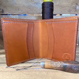 Cartera de piel para hombre, Cartera plegable doble, English Made, Cosido a mano, Regalo para él, regalo 3er aniversario, personalizado