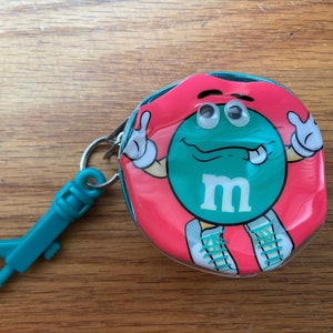 Chaveiro porta-moedas M&M