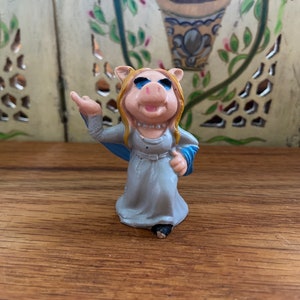 Vintage Miss Piggy PVC toy figure