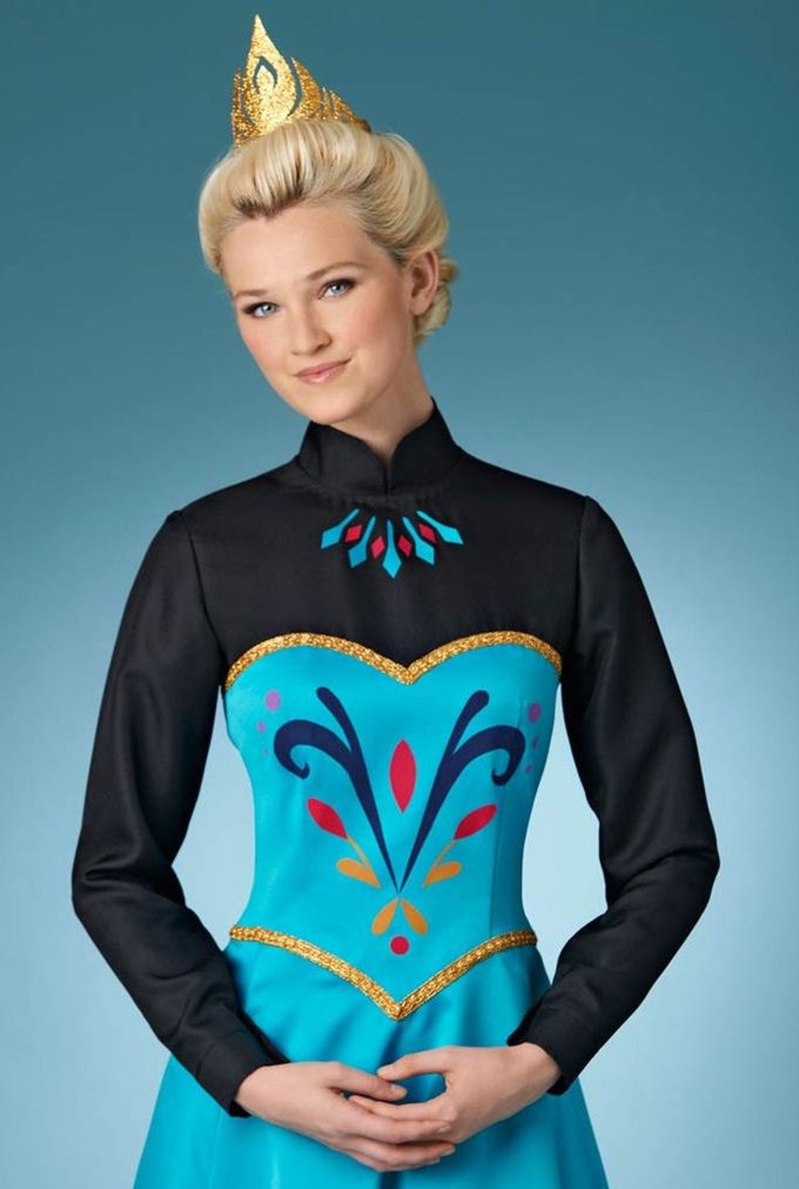 elsa coronation cosplay