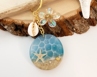 Beach sand with starfish resin keyring, blue ocean resin keyring, custom resin keychain, seashell bag accessory, dreaming of the sea gift