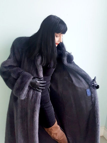 Vintage Late 1980s 90s Beautiful Colour Blue Iris Full Length Mink