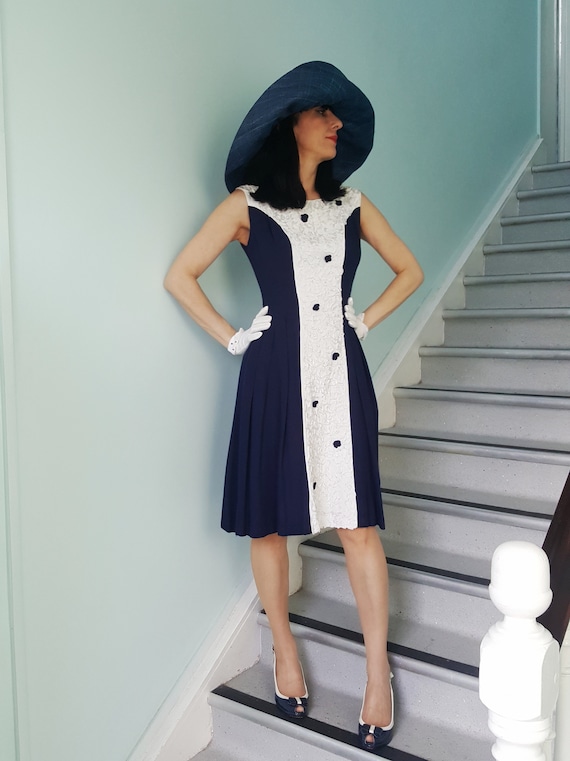 Vintage late 1950s/early 1960s navy & white dress