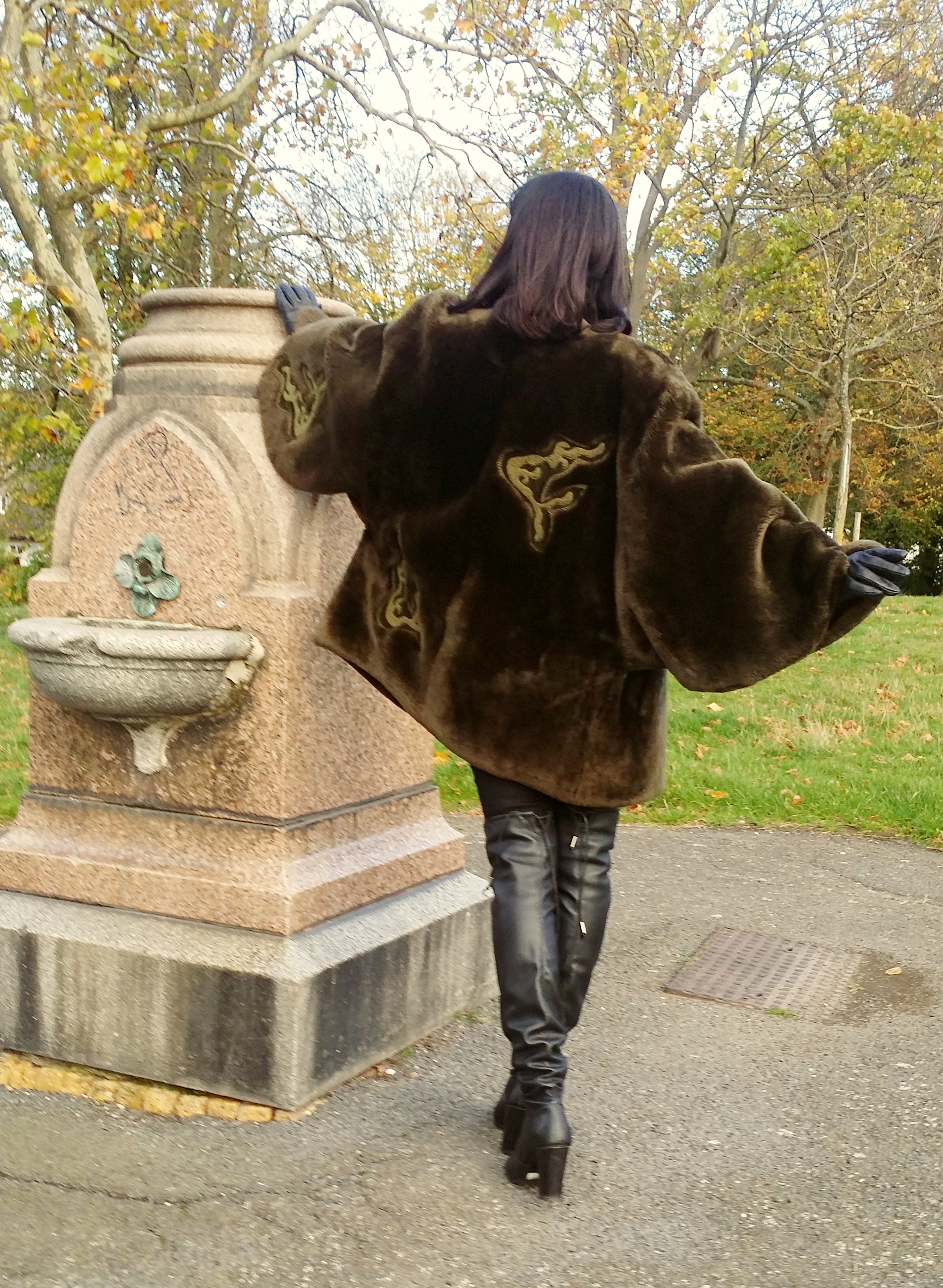 Vintage 1970s 80s Does Edwardian 1930s 1940s 1950s Green Mouton