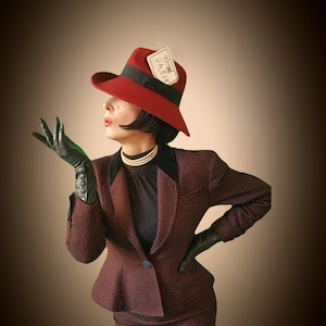Gorgeous 1980s does 1940s/1950s wiggle pencil skirt suit red/black weave wool velvet fitted peplum rear flare bustle cut