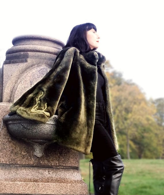 【70's vintage】vintage mouton jacket Vintage 1970s 80s Does Edwardian 1930s 1940s 1950s Green Mouton