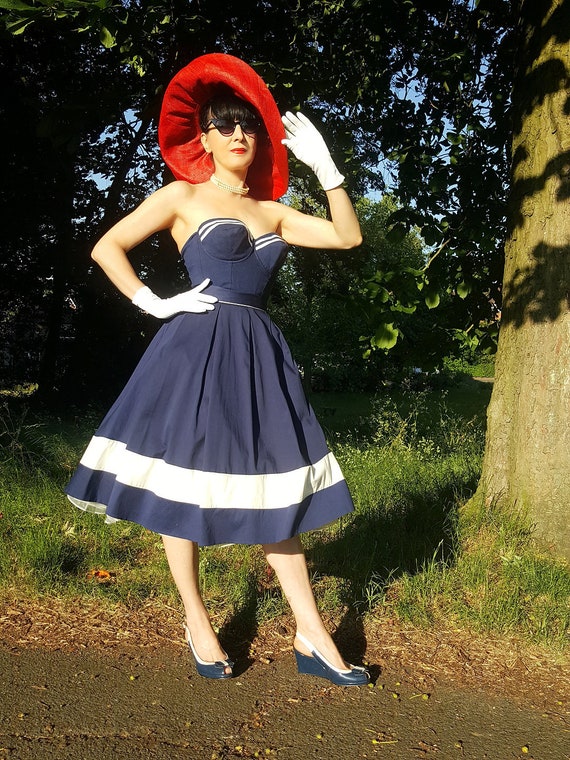 Styled to Go: Vintage Navy UK 8 1950s sun top, sk… - image 2