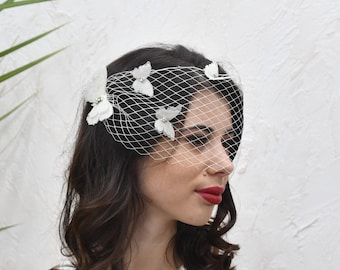 Birdcage veil with flowers and butterflies Ivory Bridal Flower Veil Birdcage Flower Wedding Veil Butterfly jewelry Veil headpiece